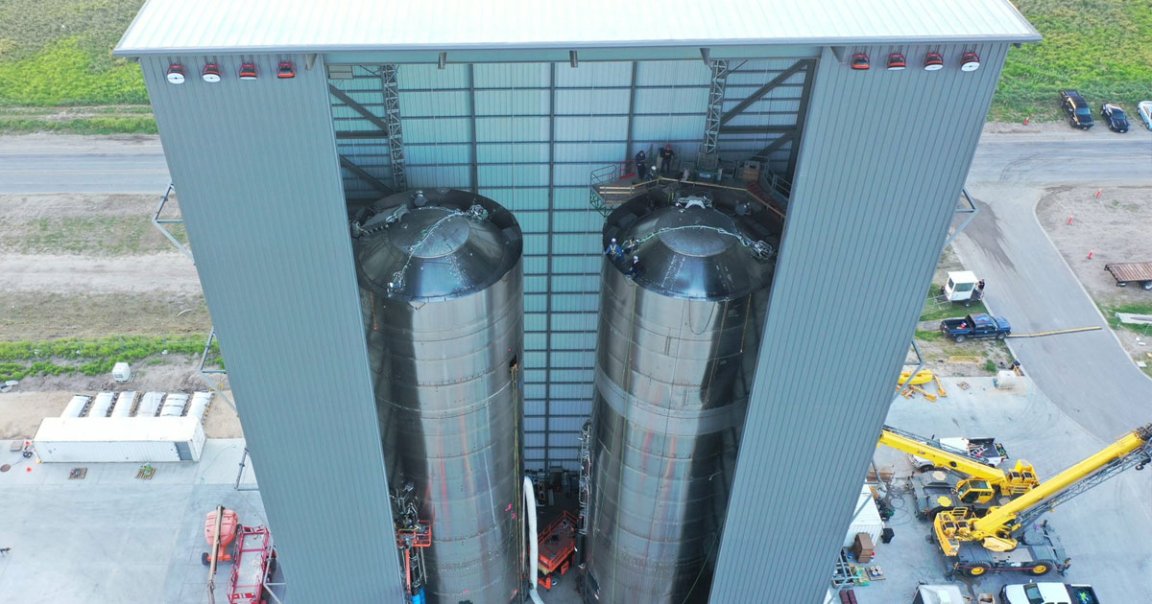 A new image uploaded by SpaceX CEO Elon Musk shows two Starship prototype tanks being assembled "in the midbay." And they're absolutely gigantic.