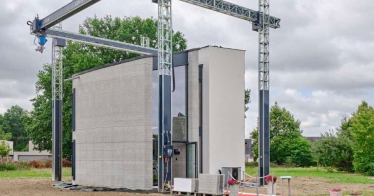 Watch a 3D Printer Spit Out an Entire Two-Story House