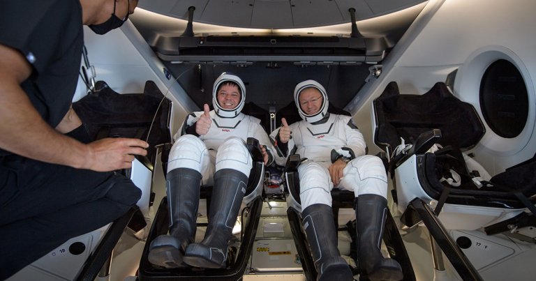 In a news conference, NASA astronauts Bob Behnken and Doug Hurley told reporters what it's like to ride SpaceX's Crew Dragon back to Earth.