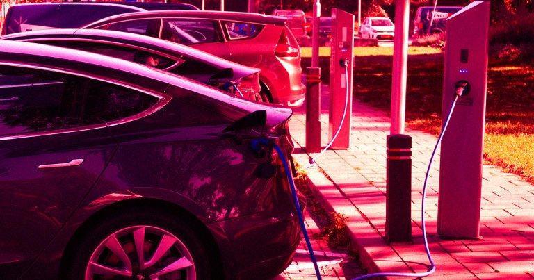 Engineer Alexandre Milovanoff argues that electric cars won't stop climate change becuase private cars are inherently a problem.