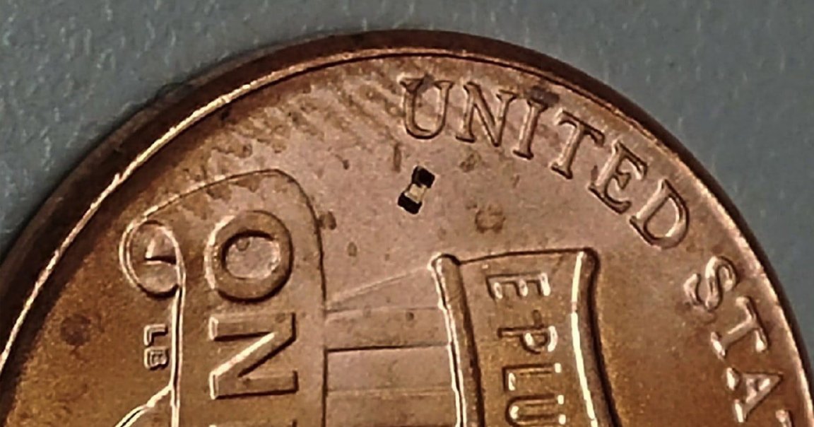 In a world's first, a team of scientists at Purdue University has built a tiny flipping microrobot that can be operated inside a colon of a living animal.