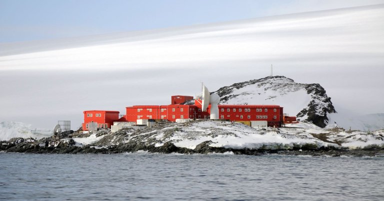 A Chilean research base on Antarctica reported 36 new infections, including 26 members of the Chilean army and 10 maintenance workers.