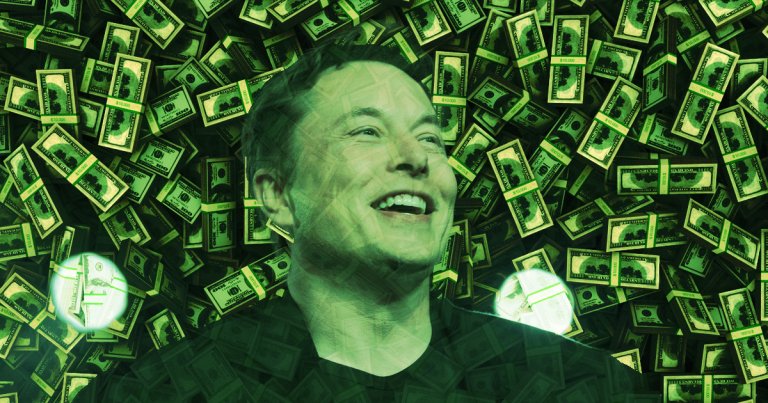 According to Bloomberg, Tesla and SpaceX CEO Elon Musk could soon surpass Amazon founder Jeff Bezos to become the richest person in the world.