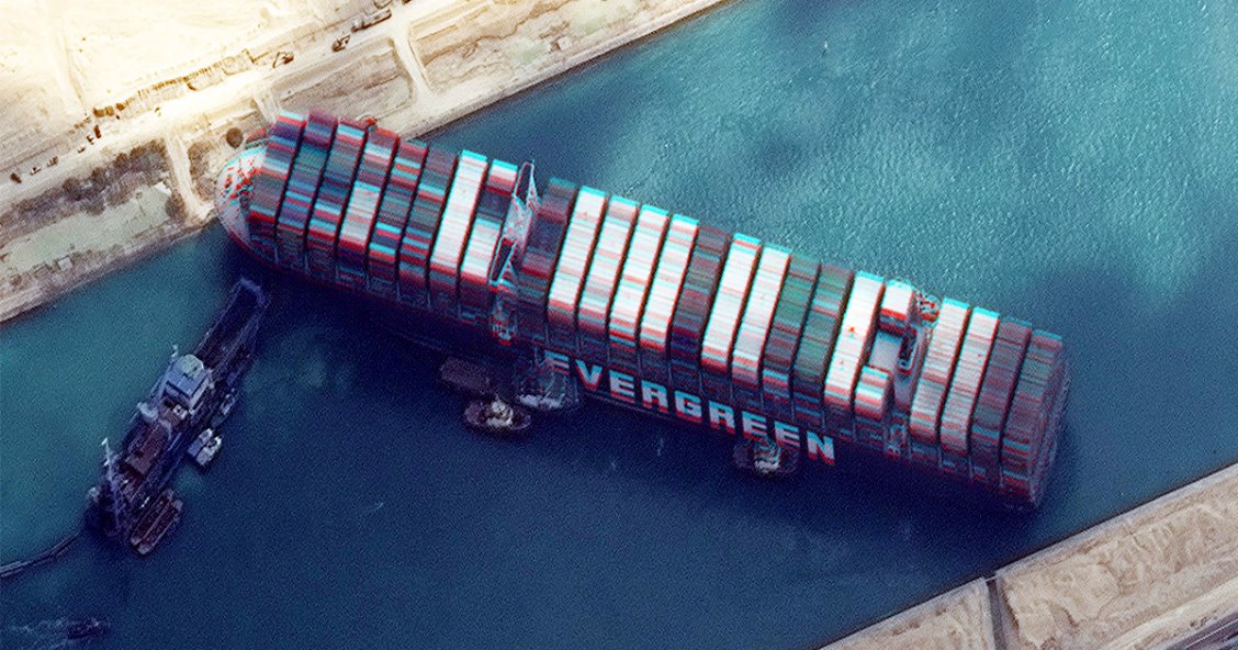 Fat Ship Watch the Amazing Moment as the Giant Ship Finally Gets Unstuck