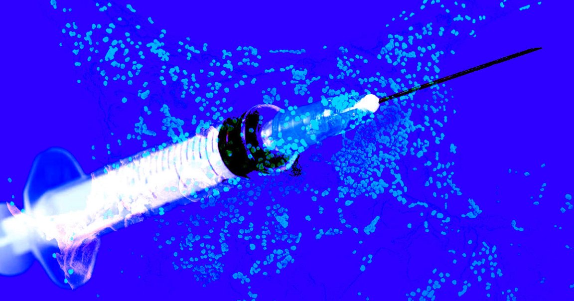According to a new study by the CDC, those who have been vaccinated with the COVID-19 vaccines produced by Moderna and Pfizer no longer carry the virus.