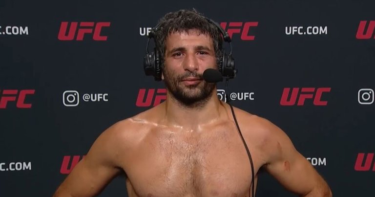 Terrifying UFC Fighter Screams at Elon Musk, Who Meekly Acquiesces