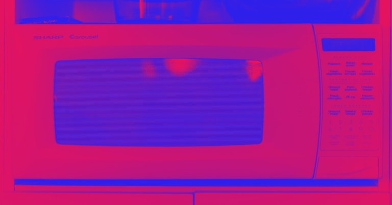 Scientists have developed a unique radar system that relies on microwaves and allows us to produce real-time images and videos of objects through walls.