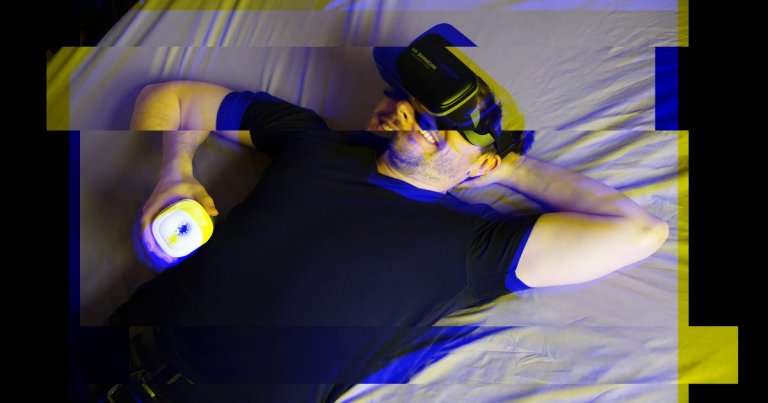 VR Strip Clubs Have an Advantage: Dancers Can Accept Money for Sex