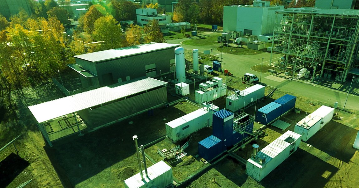 The German government just unveiled a facility that synthesizes jet fuel out of nothing but water and atmospheric carbon dioxide.