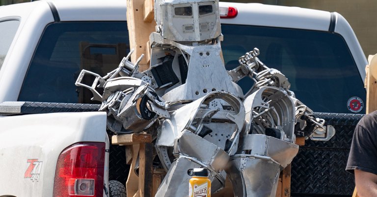 Onlookers spotted something rather strange being transported on the back of a pickup truck at SpaceX's "Starbase" testing facilities in South Texas.