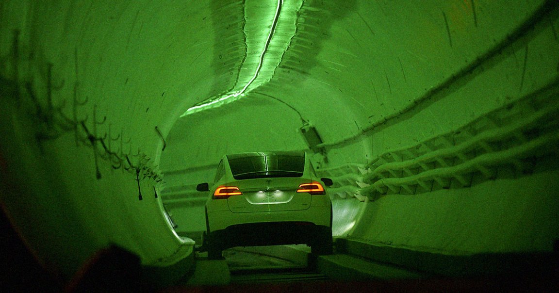 The Twitter account of the Tesla Silicon Valley Club argued in a recent tweet that moving cars underground could solve our crushing traffic congestion woes.
