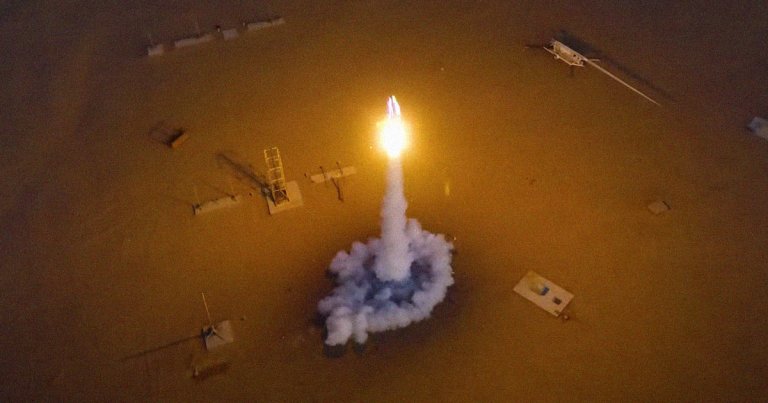 Courtesy of YouTube channel "BPS Space," we get to watch a rocket-powered Christmas tree soar to an altitude of almost 300 feet.