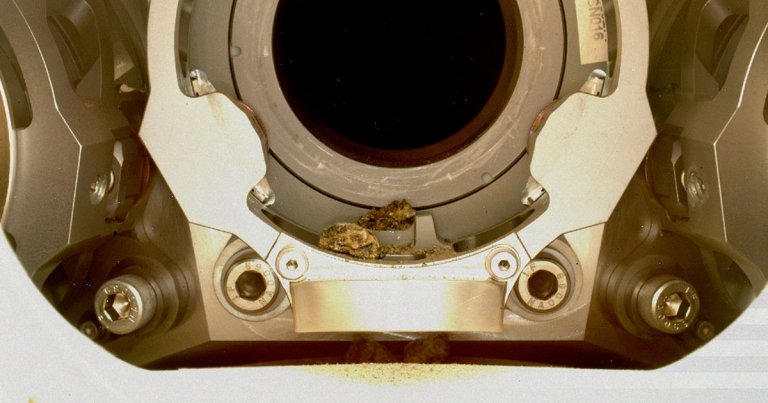 NASA's Perseverance rover has run into a bit of trouble: small pieces of Mars rock are now obstructing the rover's sample collection system.