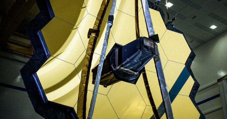 The James Webb Space Telescope has once again released a star photo, and it's absolutely stunning.