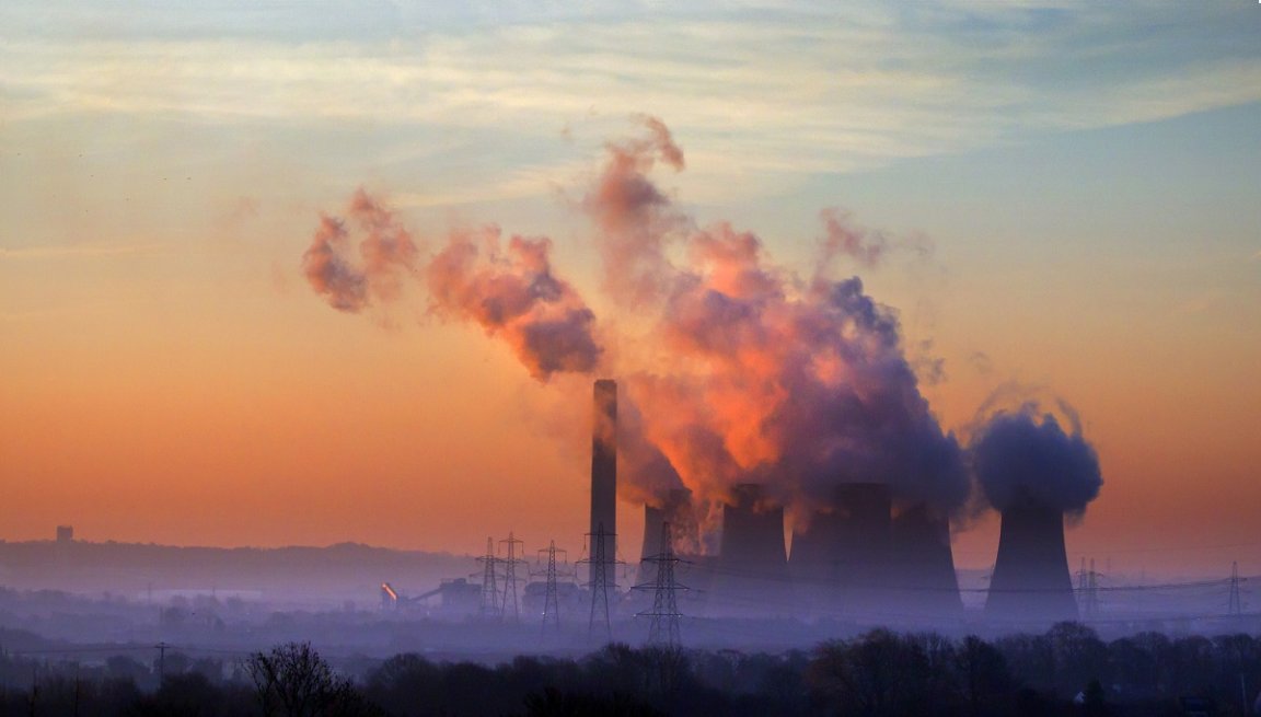 An ex-oil consultant had harsh words for her former employer after leaving the company over its plans to expand fossil fuel extraction.