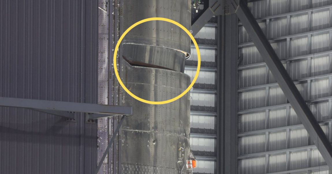 The SpaceX Starship 24 might have a problem with its payload door, according to photos on Twitter. Elon Musk is sending more Starlink satellites to orbit.
