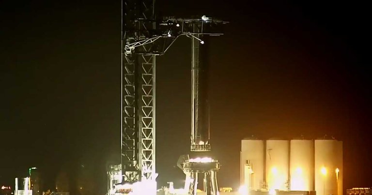 For the first time, SpaceX has managed to lift and place its Super Heavy rocket booster onto its launch pad using its "chopsticks"-wielding launch tower.