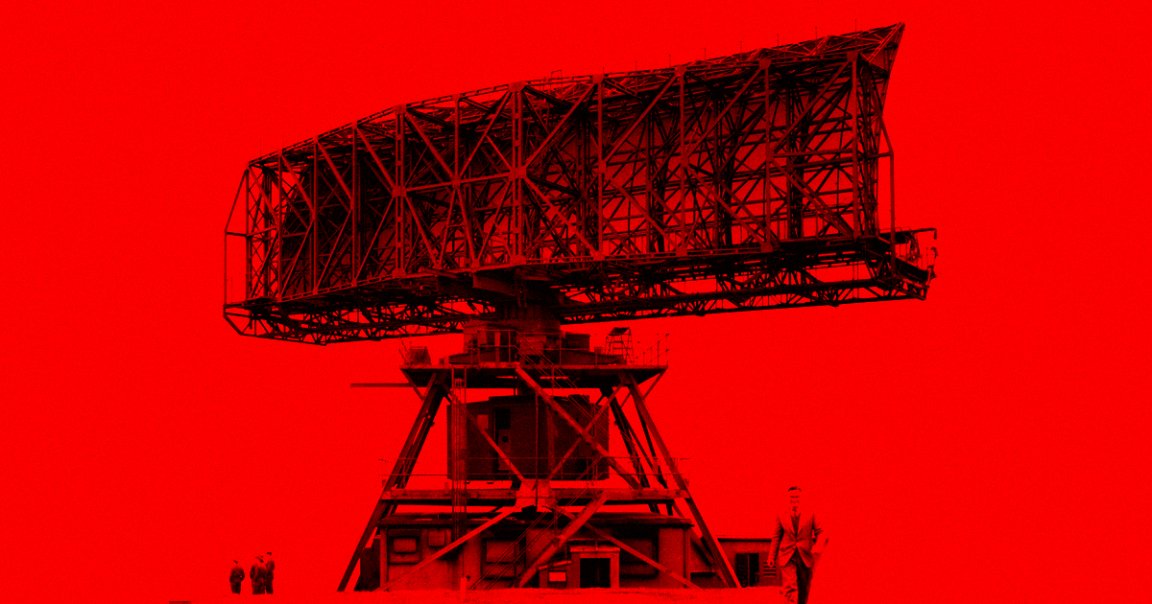 Millionaires are just like the rest of us — when they need help repairing their Cold War-era radar units to detect UFOs, they turn to Reddit. 