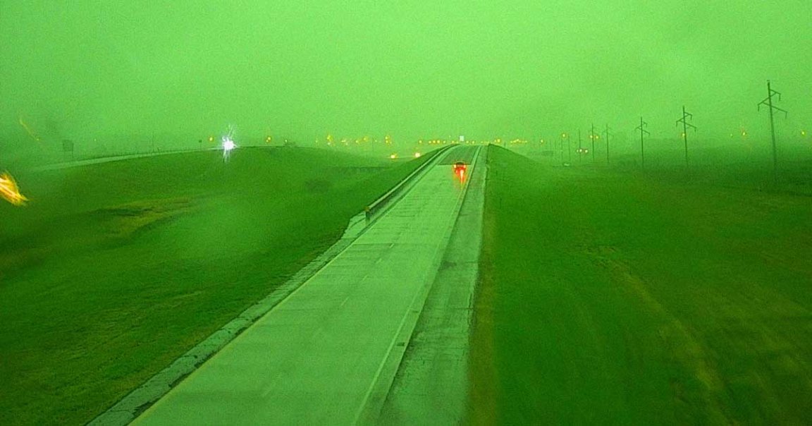 Before yesterday's powerful derecho storm, the sky in Sioux Falls, South Dakota turned an eery shade of Powerade-colored neon green.