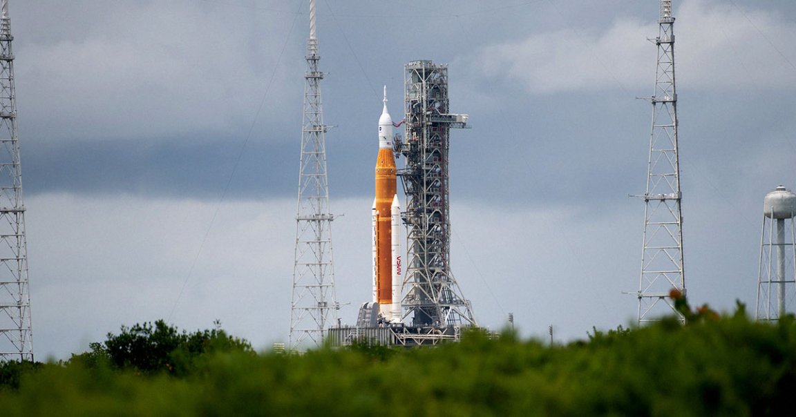 China wasted no time criticizing NASA — and its administrator, Bill Nelson — after the US space agency's uber-expensive moon rocket failed to launch.