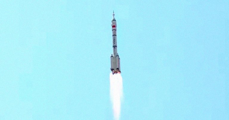 China Launches Mysterious “Reusable Test” Spacecraft