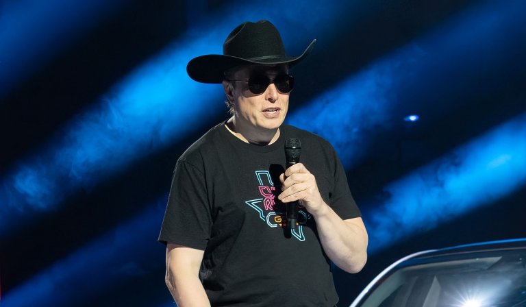 Neuralink cofounder and Tesla CEO Elon Musk allegedly approached Synchron, a company that manufactures chips that can be implanted in patient's brains.