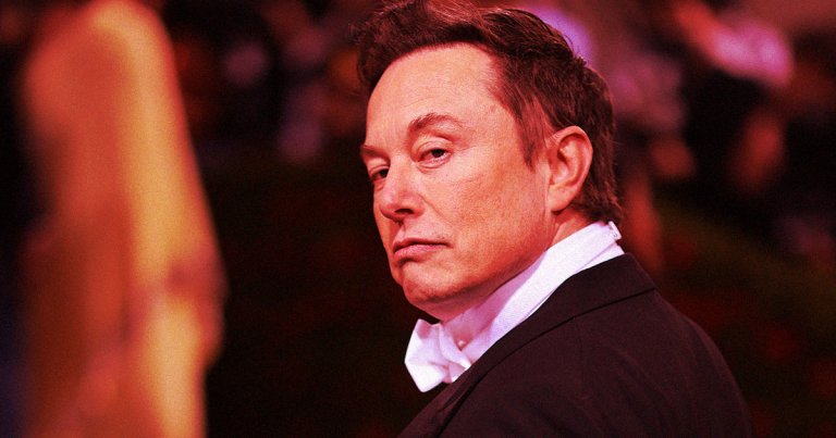 You probably wouldn't want to let Tesla CEO Elon Musk know you disagree with him if you want any hope of keeping your job.