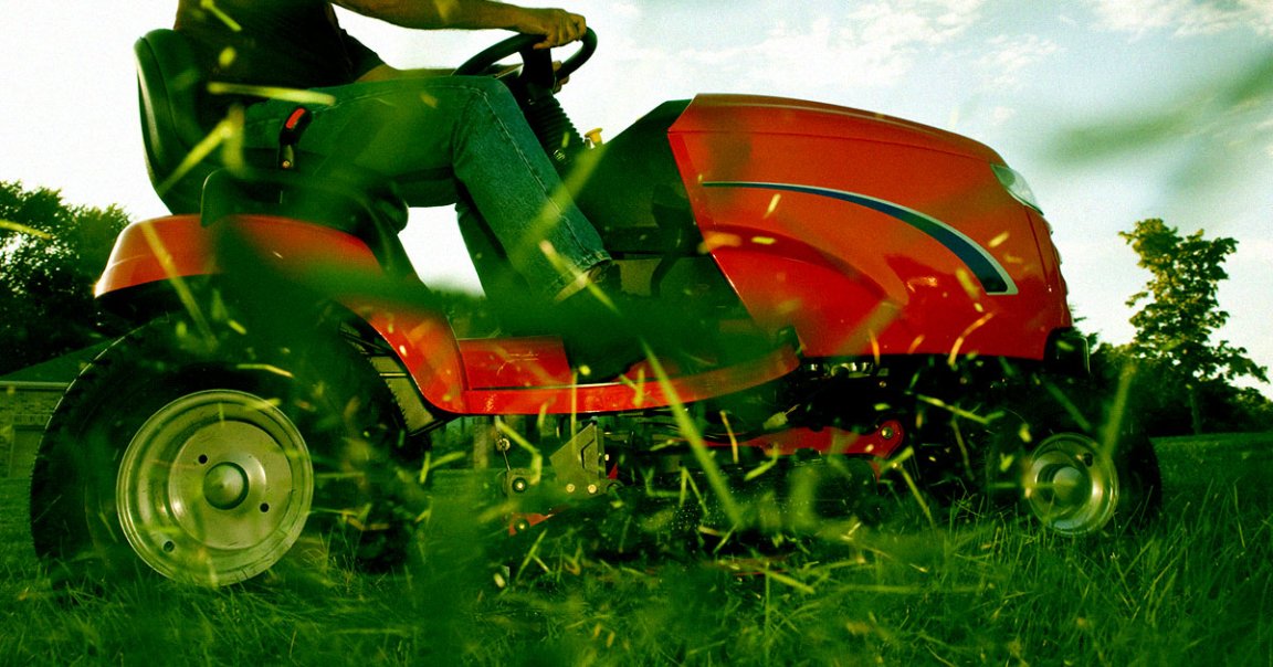 A skid steer with a lawn mower hit an old oil pipeline in Tennessee and spilled 180,000 gallons of oil in the state's second largest spill.