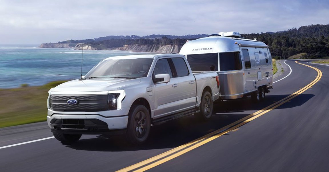 The F150 Lightning pickup truck from Ford has received glowing praise. But when it comes to towing with the EV pickup, its range becomes a big problem.