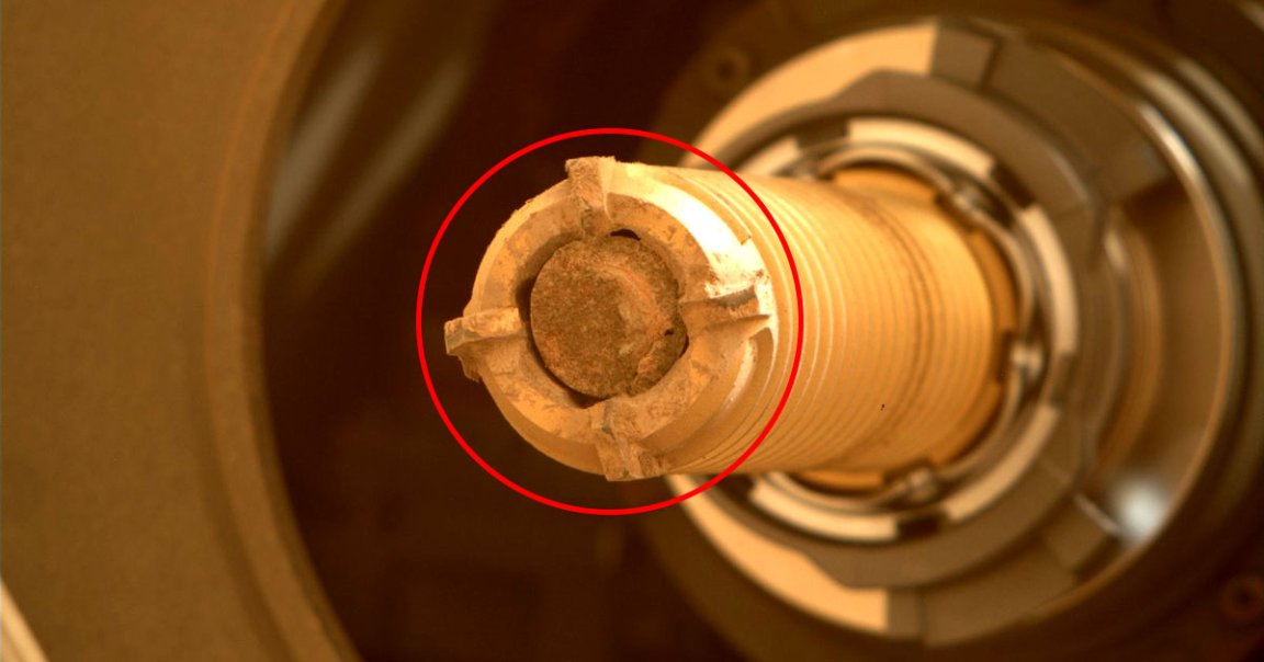 NASA's Perseverance rover on Mars has stumbled into a minor problem: it can't seal the tube of its latest collected sample.