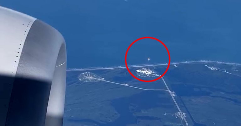 Passengers on board a commercial jet flying over Florida's Cape Canaveral were able to spot a SpaceX Falcon 9 rocket lifting off in the distance.