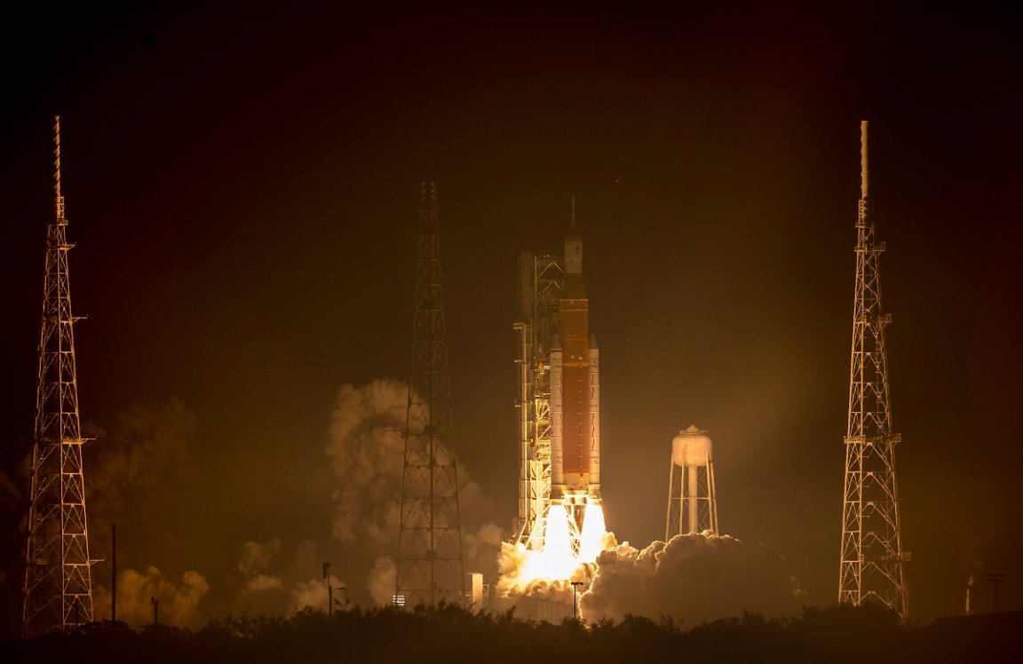 NASA apparently barred the press from photographing the Artemis moon rocket launch when it lifted its Orion capsule off to space earlier this week. 