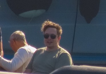 Leaked Messages Show Elon Musk Using Twitter to Punish His Enemies