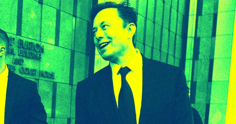 Elon Musk, for some reason, told a famous ex-astronaut that SpaceX's technology could be used to "escalate" the Russian invasion into a world war.