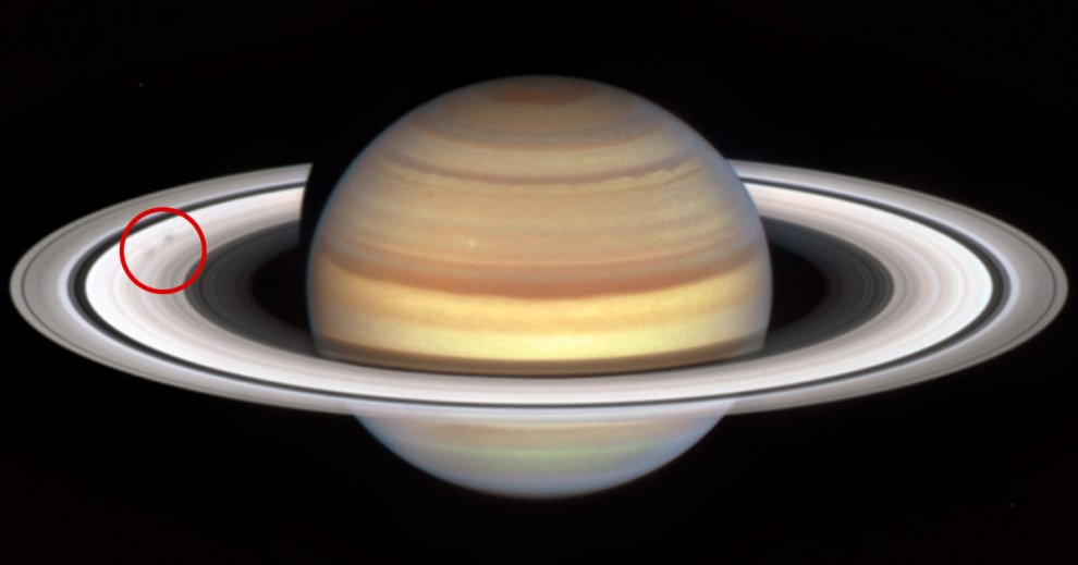 Saturn Invisible String Strange Lines Appear in Saturn's Rings