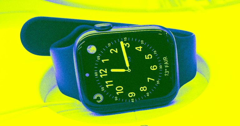 Apple has made breakthroughs in a confidential project that would transform its Apple Watches into noninvasive glucose monitors, Bloomberg reports.