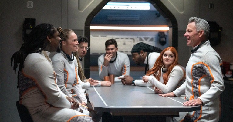 Fox recently announced that it's pitting a unusual mix of celebrities against each other during a simulated stay in a Martian colony.