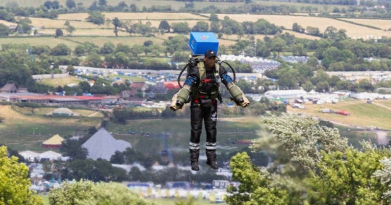 Domino's Just Delivered a Pizza at a Music Festival With a Jetpack