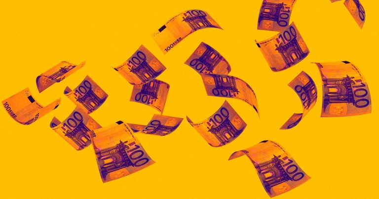 A bizarre Bank of Ireland glitch allowed customers to withdraw up to 1,000 Euros from their accounts — even if they didn't have the money.