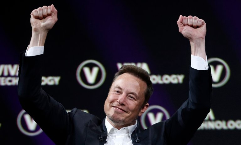 The domain AI.com once took users to OpenAI's ChatGPT. Now, it's apparently changed hands, and redirects to Elon Musk's AI project, xAI.