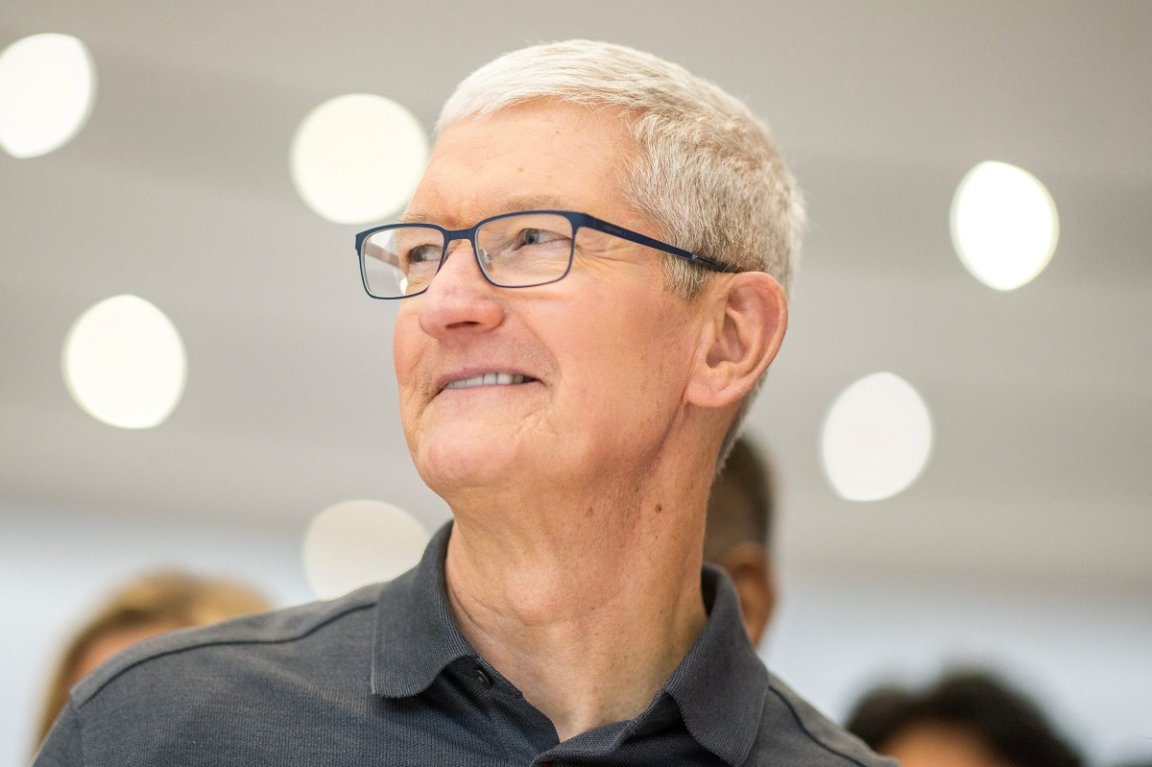 Apple is spending $1 billion per year on generative AI, which may soon manifest in a smarter Siri and AI capabilities in other programs.