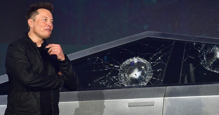There's fewer than six weeks until Tesla's Cybertrucks start being delivered, and already, CEO Elon Musk is trying to set the bar low. 