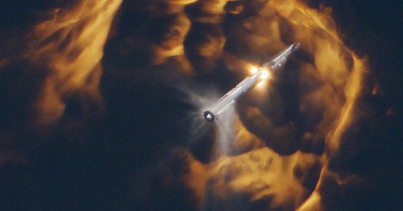 Dramatic Footage Shows SpaceX Starship Exploding After Crashing Into ...