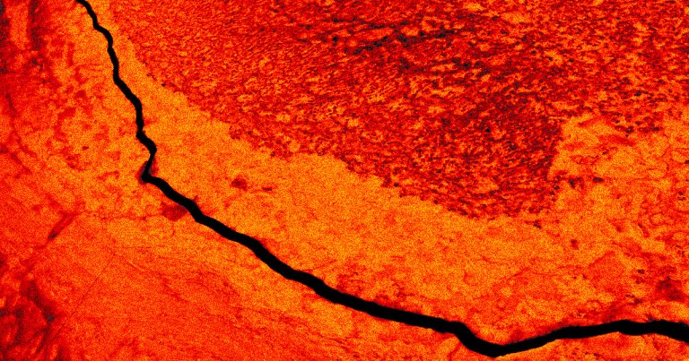 A volcanic eruption resulted in a miles long fissure that spewed towering fountains of lava hundreds of feet into the air.