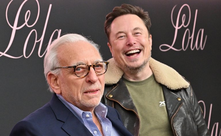 New reporting claims that people close to Elon Musk became so concerned about drug use that they asked the billionaire to go to rehab.