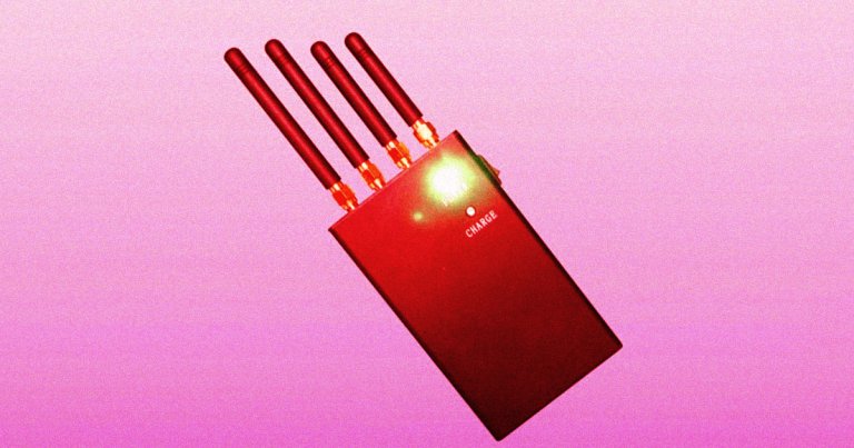 The LAPD is warning residents that burglars are using WiFi jammers to easily overcome and disarm surveillance cameras and alarms.