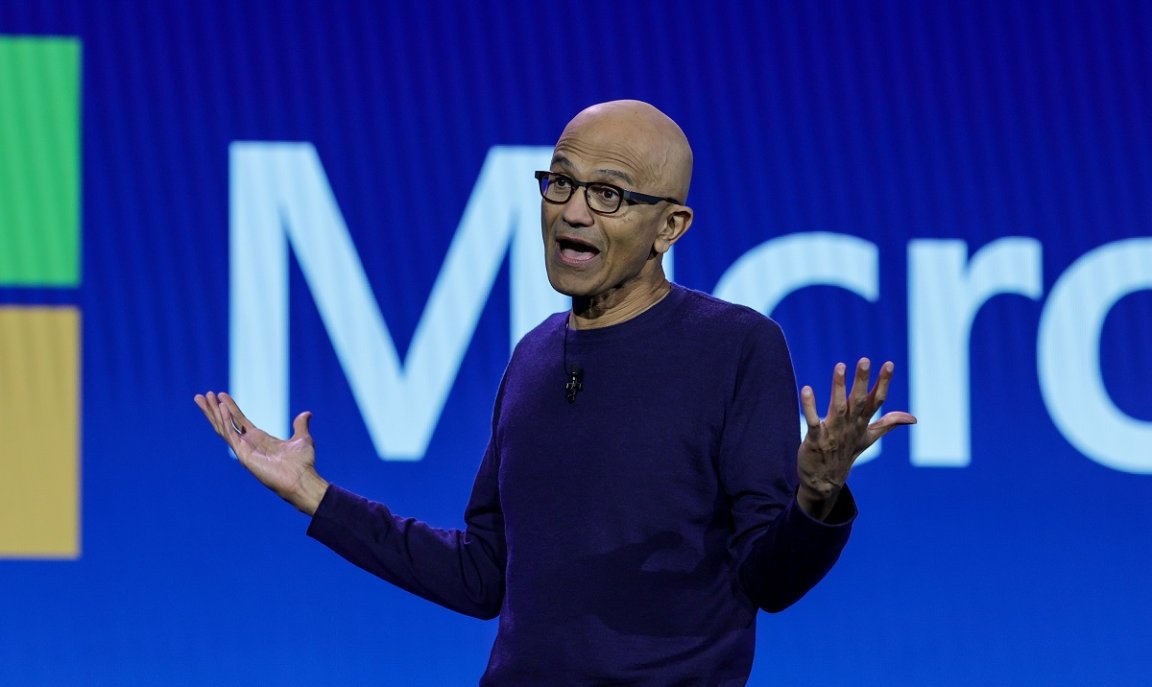After announcing a new AI feature that records and screenshots everything you do, Microsoft is now delaying its launch.