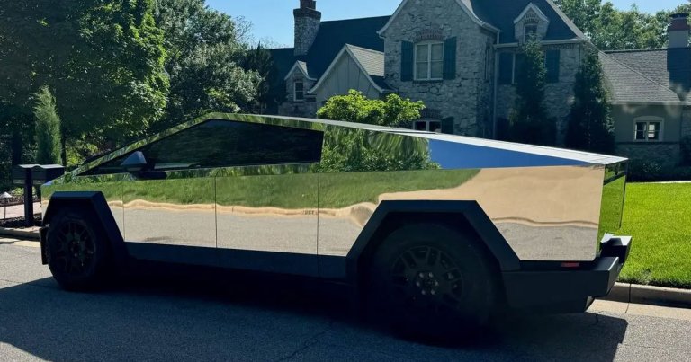 In an apparent attempt to make his Tesla Cybertruck stand out even more on the road, one owner polished his pickup to a mirrored finish.