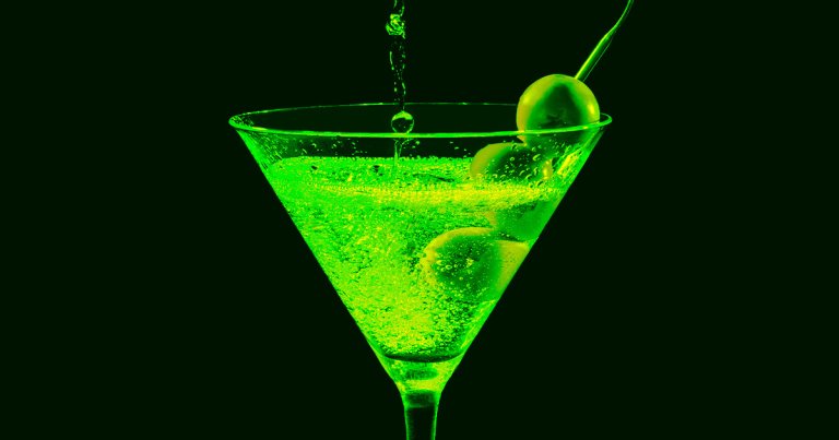In contradiction to the notion that any amount of alcohol is unhealthy, a new study suggests that moderate drinking is good for you.