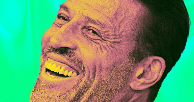 Tony Robbins invested $200 million into breakthrough clean energy tech. Per the Wall Street Journal, proof that it works remains elusive.